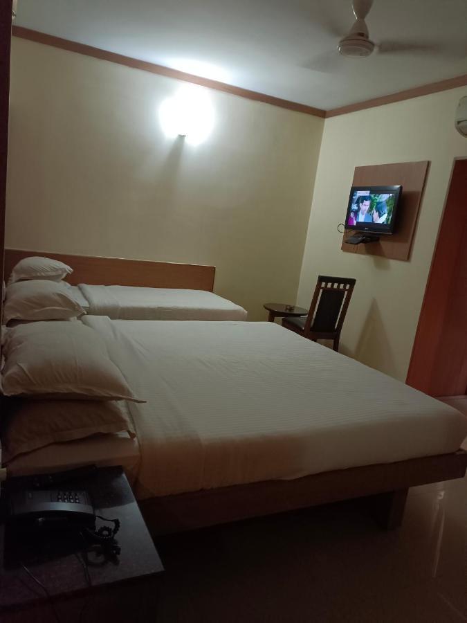 Hotel A P Coimbatore Luaran gambar