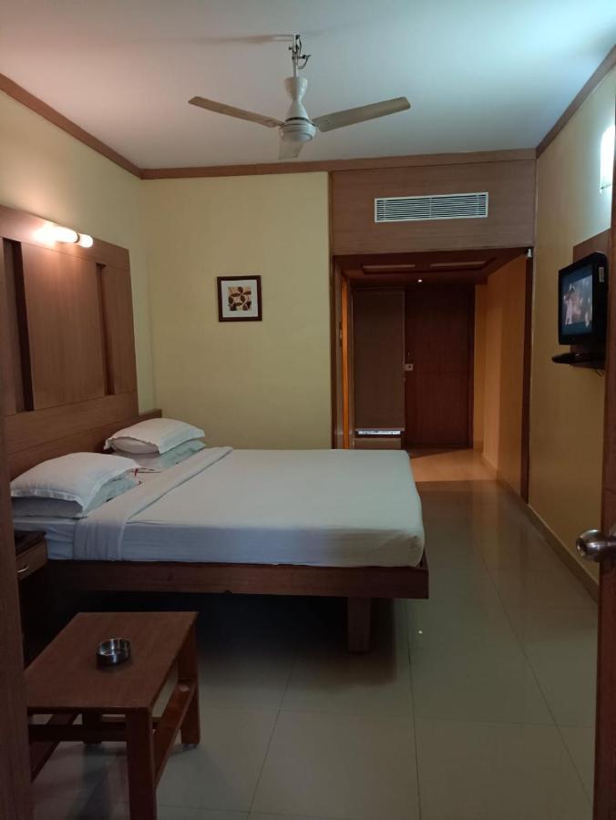 Hotel A P Coimbatore Luaran gambar